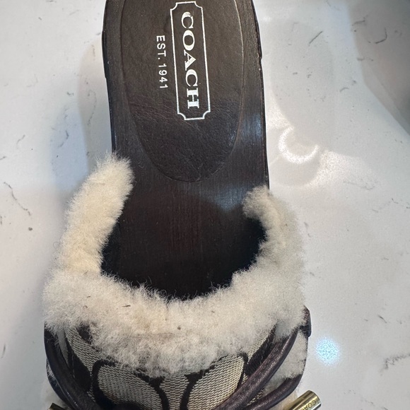 Coach clogs size 9 - Picture 3 of 4